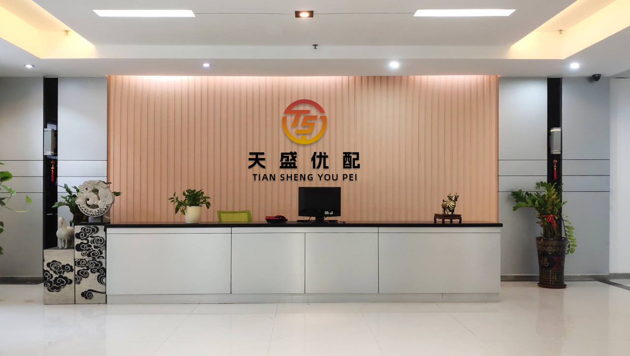 钱投网 涉事医院通报“银川一救护车与小轿车相撞侧翻”：小轿车驾驶员未受伤，救护车3人轻伤